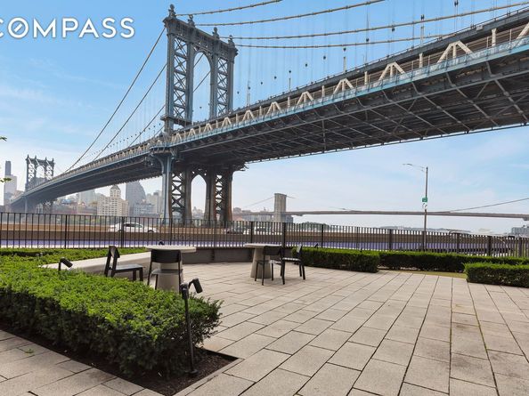 252 South Street 64G, New York NY 10002