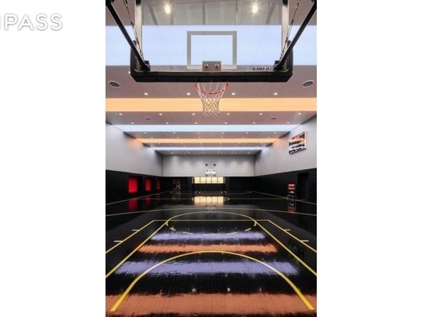 252 South Street 64G, New York NY 10002