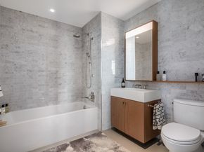 50 Bridge Park Drive 25E, Brooklyn NY 11201