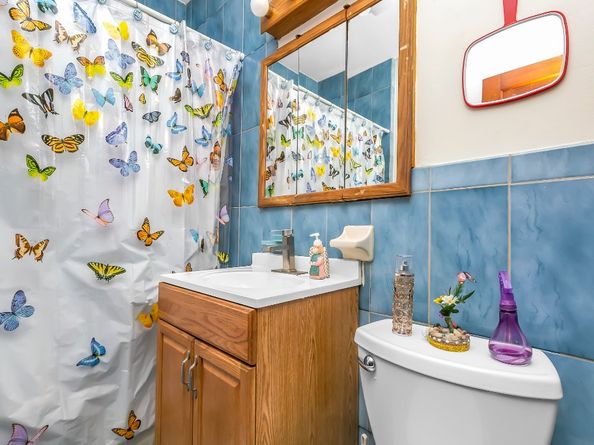 72-07 73rd Street, Queens NY 11385