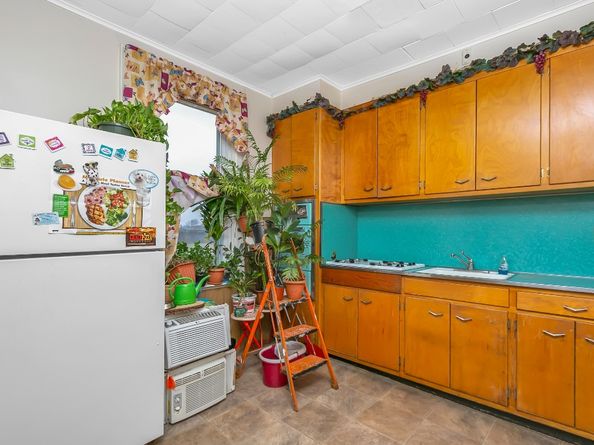72-07 73rd Street, Queens NY 11385