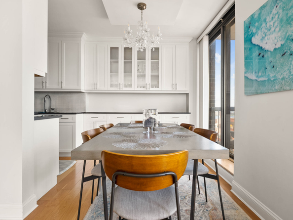 52 East End Avenue 23A, New York NY 10028