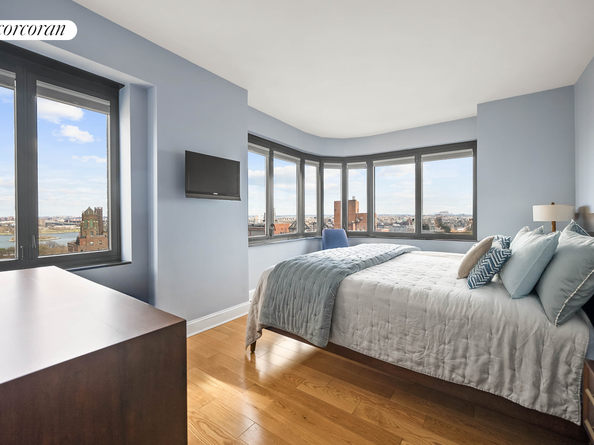 52 East End Avenue 23A, New York NY 10028