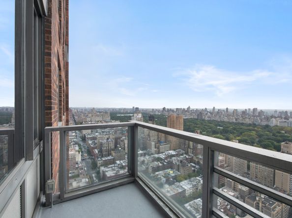 101 West 67th Street 48C, New York NY 10023