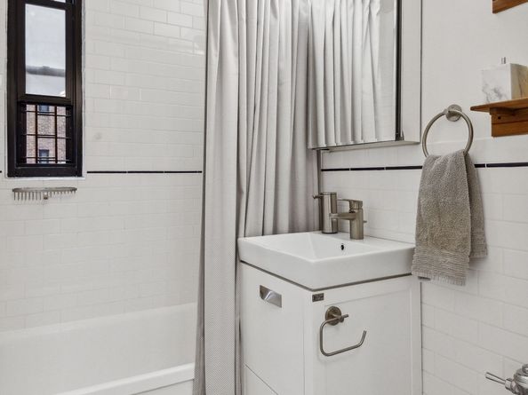 60 Park Terrace W A20, New York NY 10034