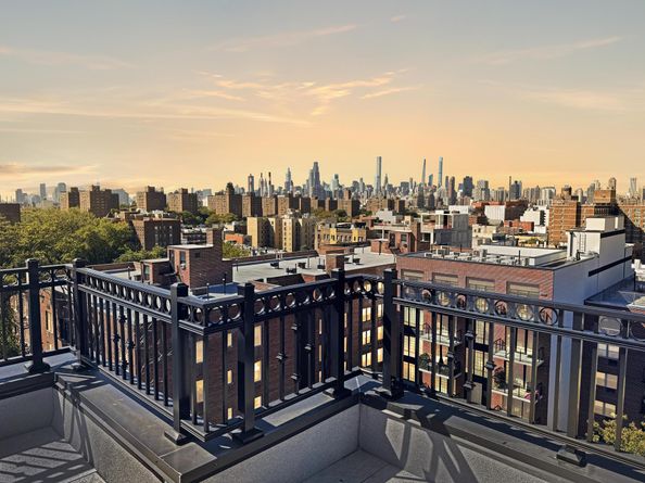31-22 29th Street 2B, Queens NY 11106