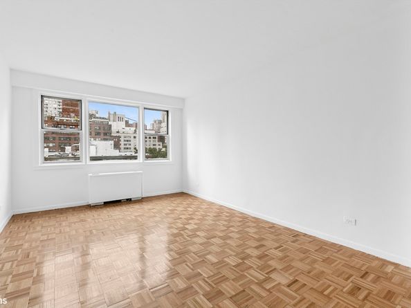 525 East 82nd Street 8D, New York NY 10028