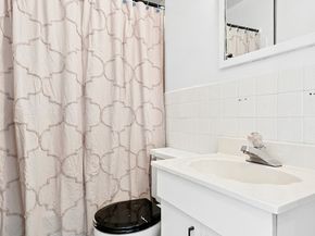 525 East 82nd Street 8D, New York NY 10028