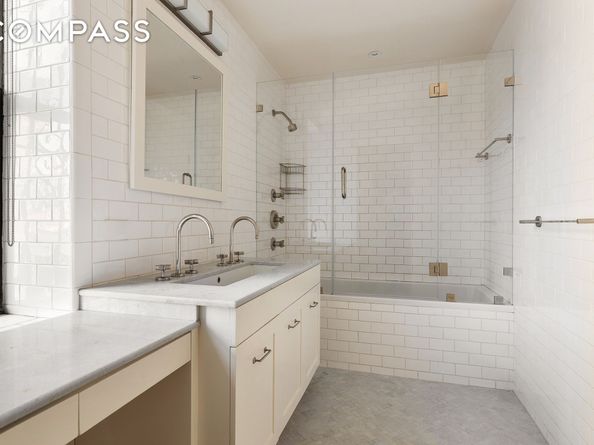 18 West 70th Street 7C, New York NY 10023