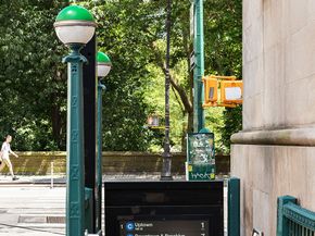 18 West 70th Street 7C, New York NY 10023