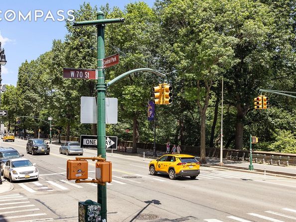 18 West 70th Street 7C, New York NY 10023