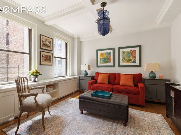 18 West 70th Street 7C, New York NY 10023
