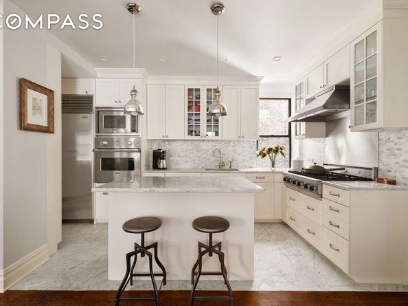 18 West 70th Street 7C, New York NY 10023