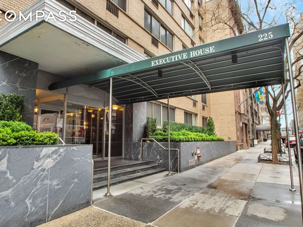 225 East 46th Street 12G, New York NY 10017