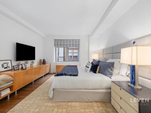 100 West 58th Street 11AB, New York NY 10019