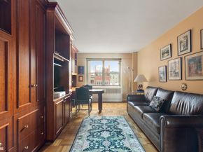 525 East 86th Street 6A, New York NY 10028