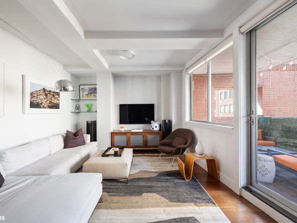 123 Baxter Street 4A, New York NY 10013