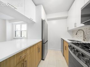400 East 54th Street 8A, New York NY 10022