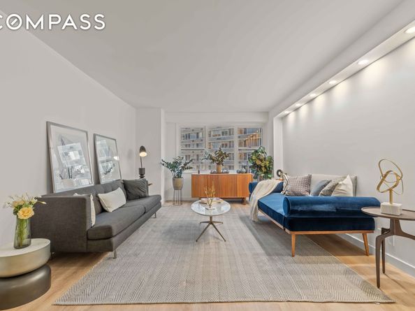 400 East 54th Street 8A, New York NY 10022