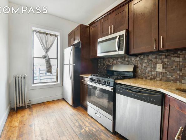 62-22 Myrtle Avenue, Queens NY 11385