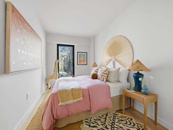 650 East 6th Street TH, New York NY 10009