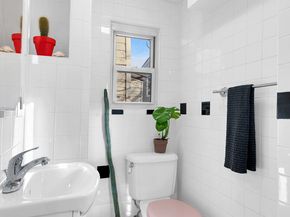 345 Dormans Court, Queens NY 11693