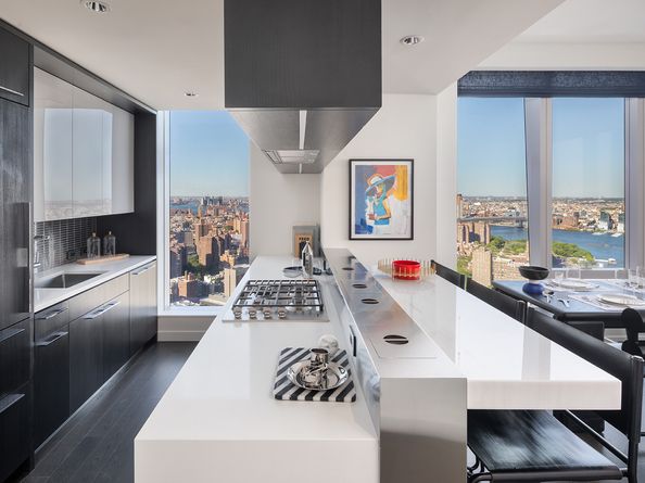 252 South Street 71F, New York NY 10002