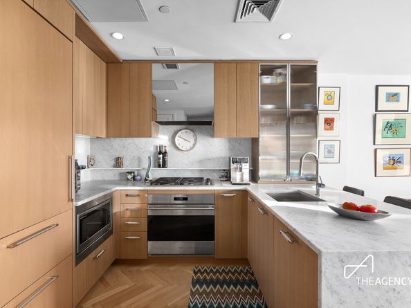 300 West 122nd Street 14H, New York NY 10027