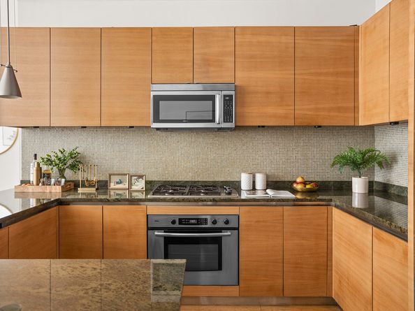 49 East 21st Street 11B, New York NY 10010