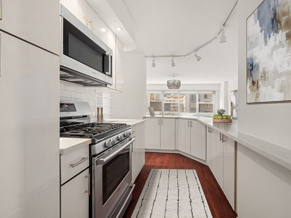 153 East 57th Street 9GH, New York NY 10022