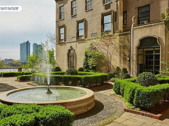 434 East 52nd Street 10F, New York NY 10022