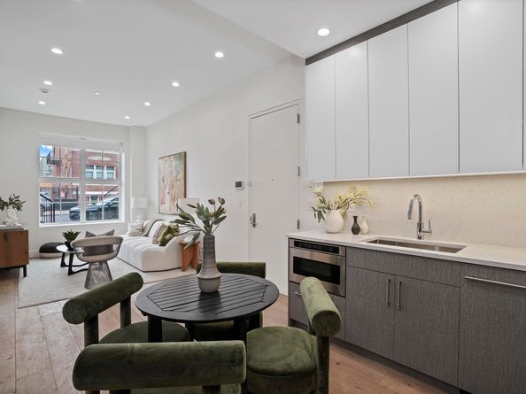 194 30th Street 1B, Brooklyn NY 11232