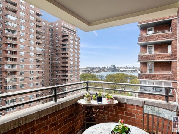 575 Grand Street E1004, New York NY 10002