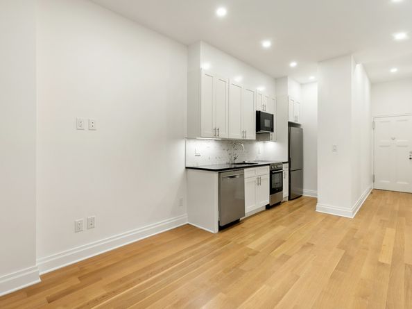 215 West 75th Street 1B, New York NY 10023