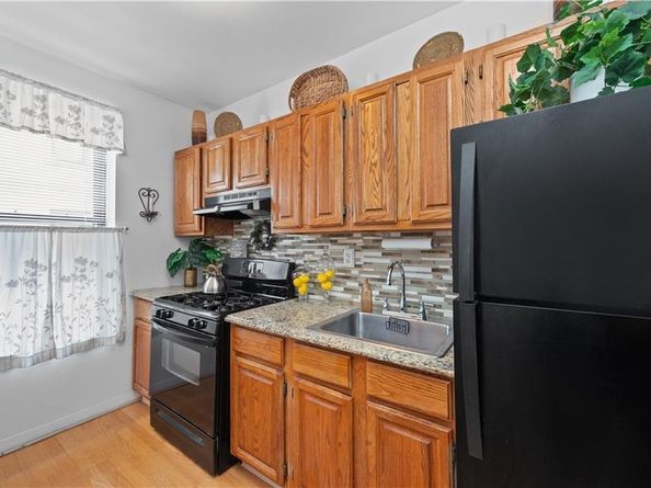 325 Marine Avenue C3, Brooklyn NY 11209