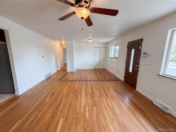 5421 Raritan Way, Denver CO 80221