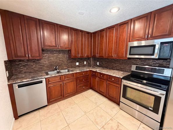 5421 Raritan Way, Denver CO 80221