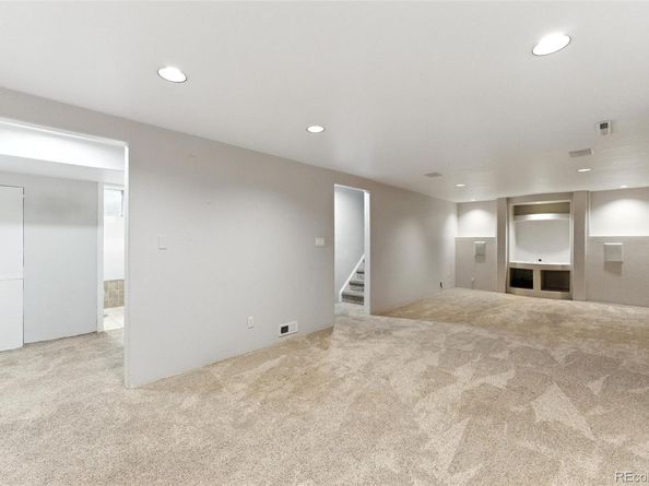 1534 Mount Evans Drive, Longmont CO 80504