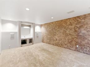 1534 Mount Evans Drive, Longmont CO 80504