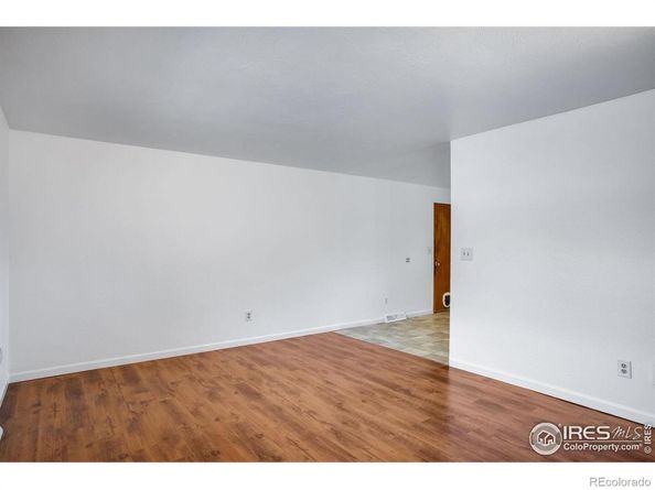 829 Hubbard Drive, Longmont CO 80504
