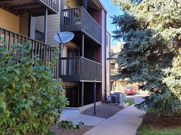 10890 W Evans Avenue 2E, Lakewood CO 80227