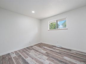 299 Salem Court, Aurora CO 80011