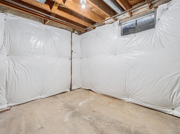 299 Salem Court, Aurora CO 80011