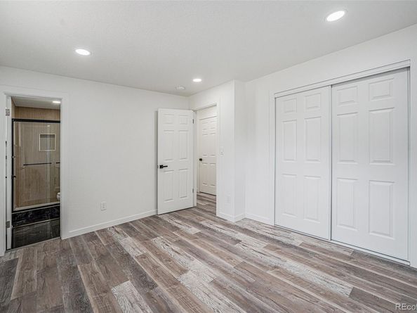 299 Salem Court, Aurora CO 80011