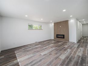 299 Salem Court, Aurora CO 80011