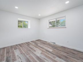 299 Salem Court, Aurora CO 80011