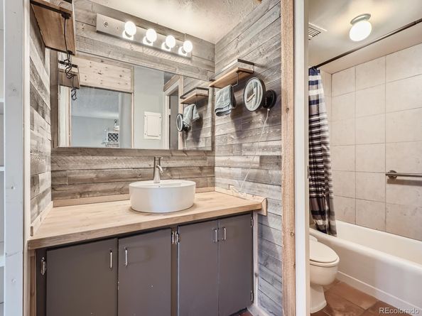 4800 Hale Parkway 206N, Denver CO 80220