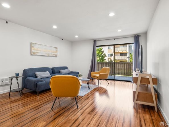 400 Ortega Avenue 111, Mountain View CA 94040