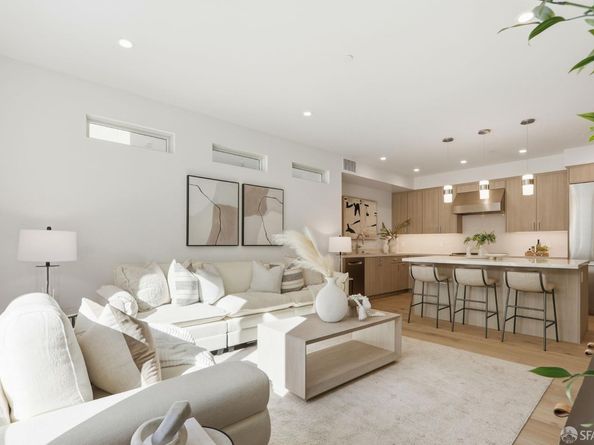 425 First Street 14, Los Altos CA 94022