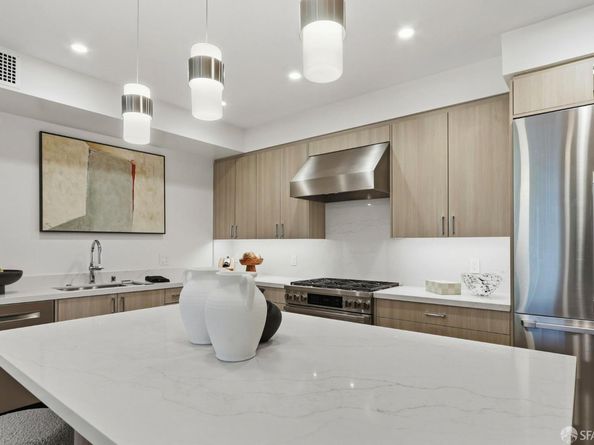 425 First Street 14, Los Altos CA 94022